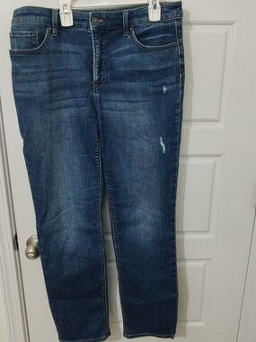 Ladies Pre-owned Chico's So Lifting Straight Leg Jean Size 0.5R